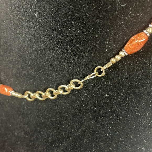 Vintage Summer necklace, sparkly brown Medallion, Pendant, Large & Small Beads - Picture 4 of 11